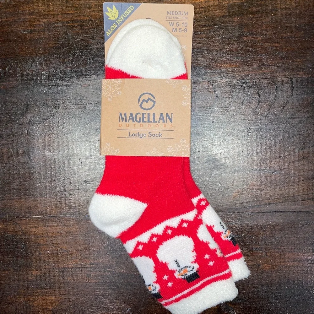 NEW Magellan Outdoors Lodge Sock Christmas Snowman Red Sz M W 5-10 M‎ 5-9